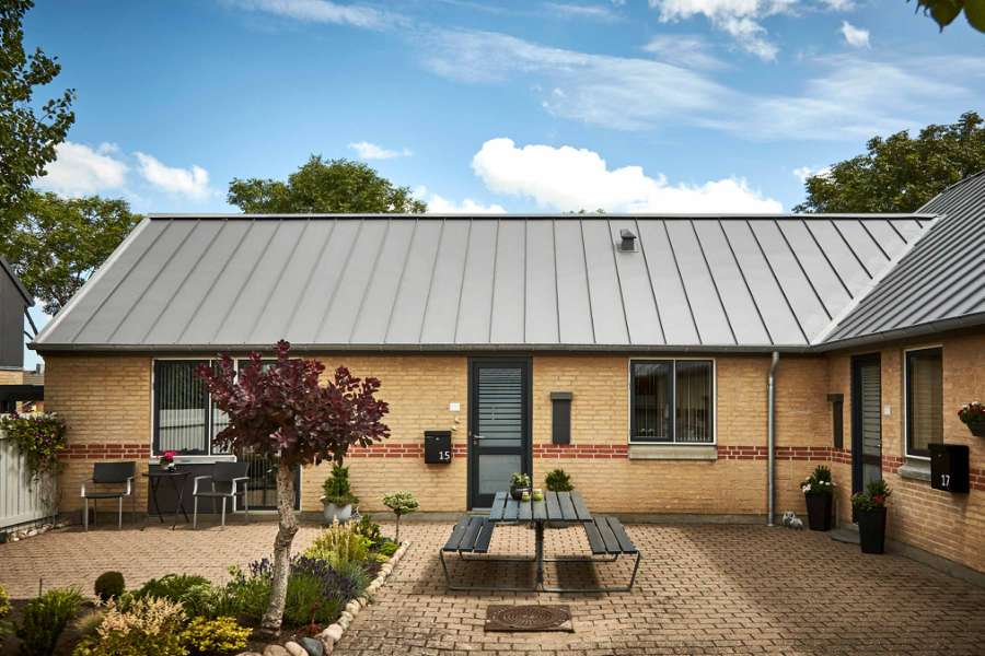 90’er byggeri opdateret til moderne look og holdbar kvalitet, Danagården, 9230 Svenstrup